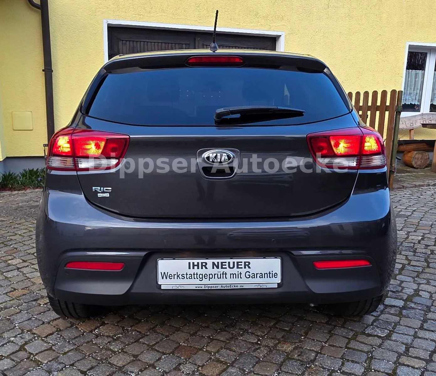 Fahrzeugabbildung Kia Rio 