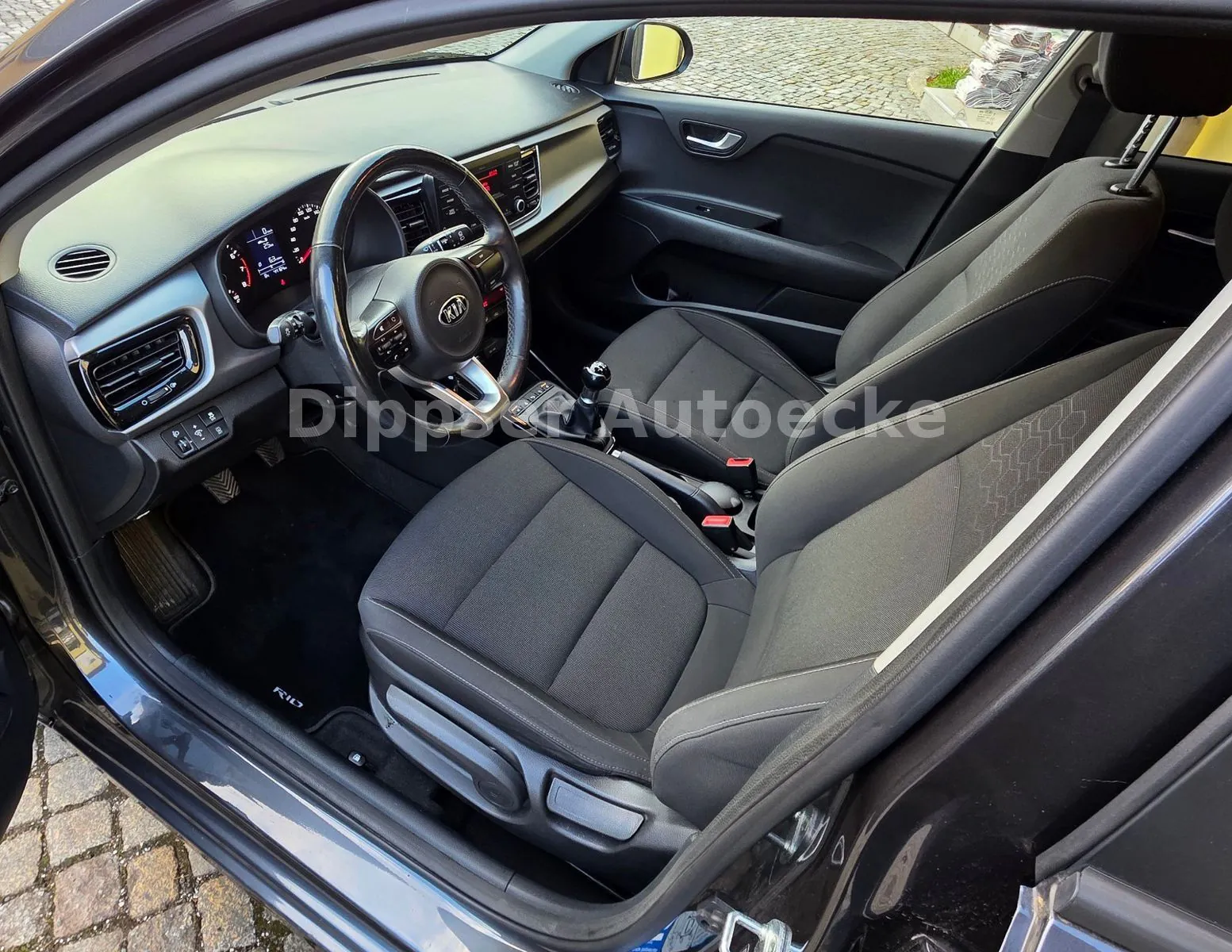 Fahrzeugabbildung Kia Rio 