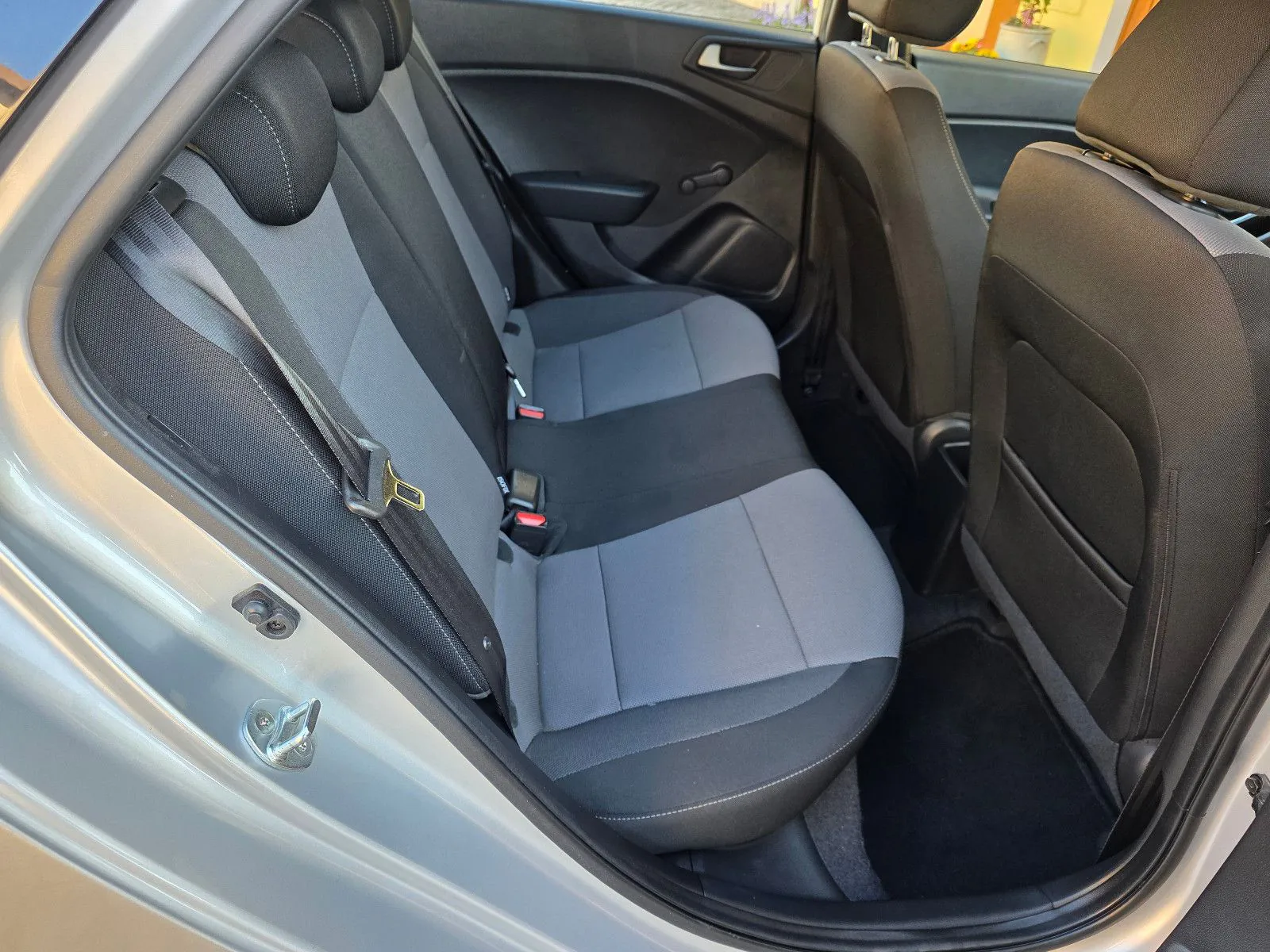 Fahrzeugabbildung Hyundai i20