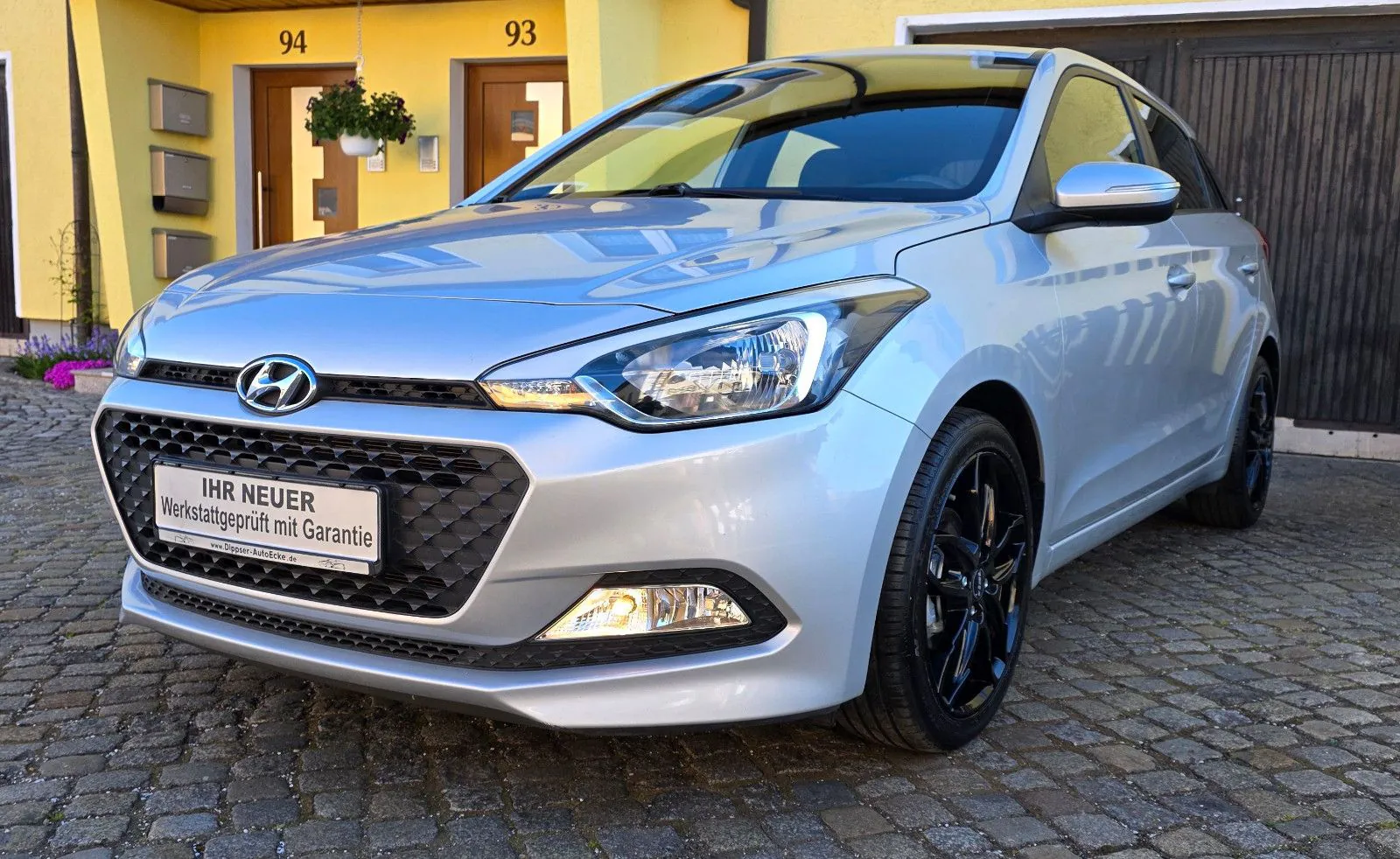 Fahrzeugabbildung Hyundai i20 
