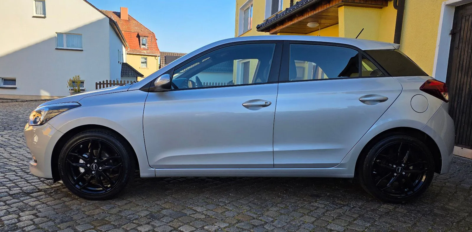 Fahrzeugabbildung Hyundai i20 