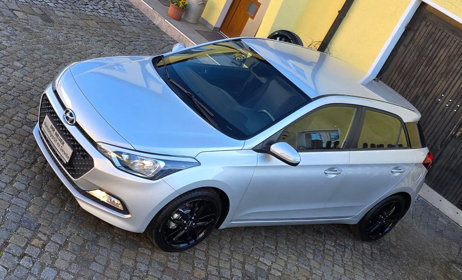 Fahrzeugabbildung Hyundai i20 