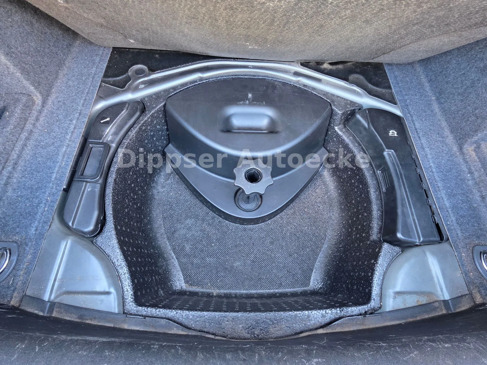 Fahrzeugabbildung Audi A4 Lim. 1.9 TDI_Climatr_8 fach Alu...
