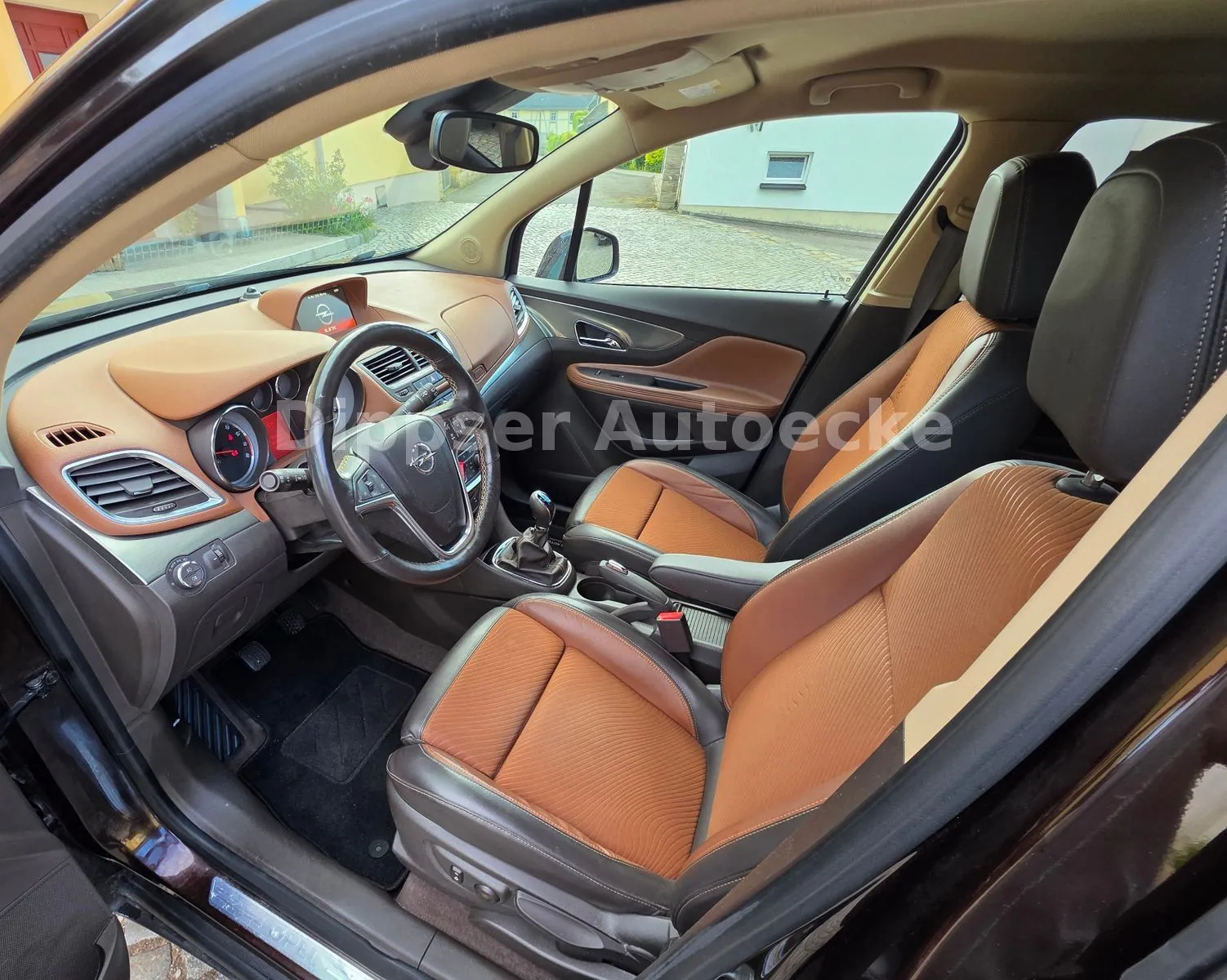 Fahrzeugabbildung Opel Mokka 