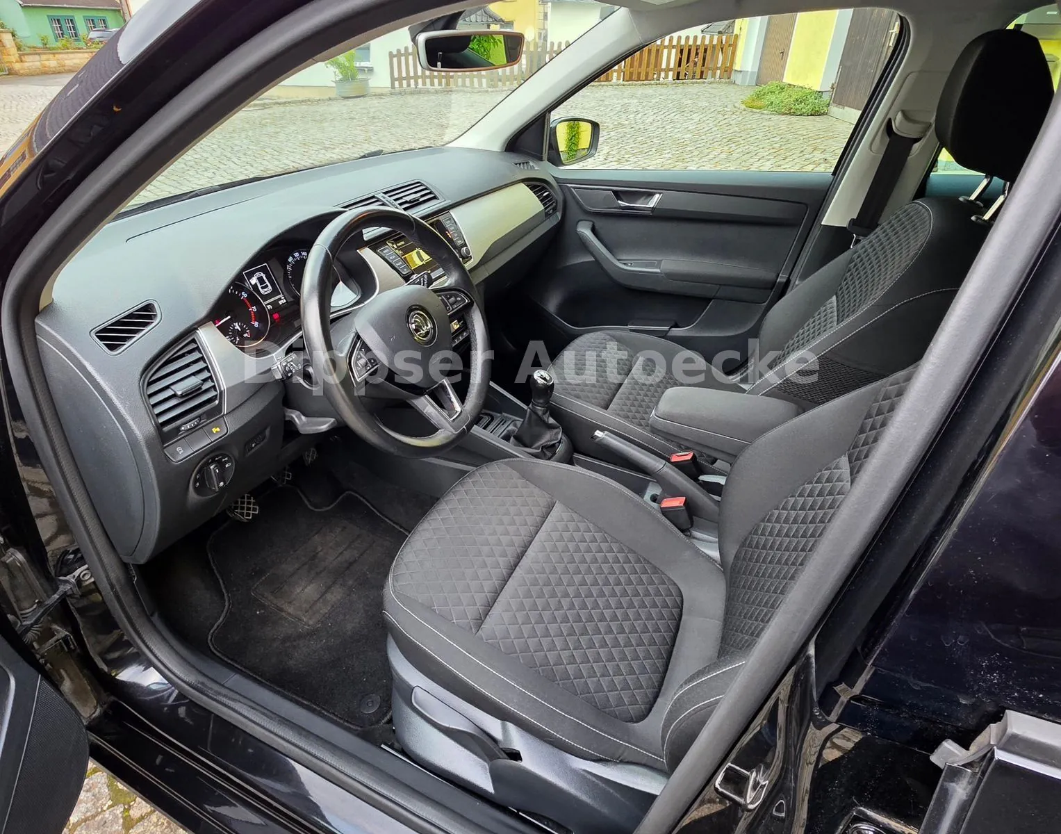 Fahrzeugabbildung SKODA Fabia 