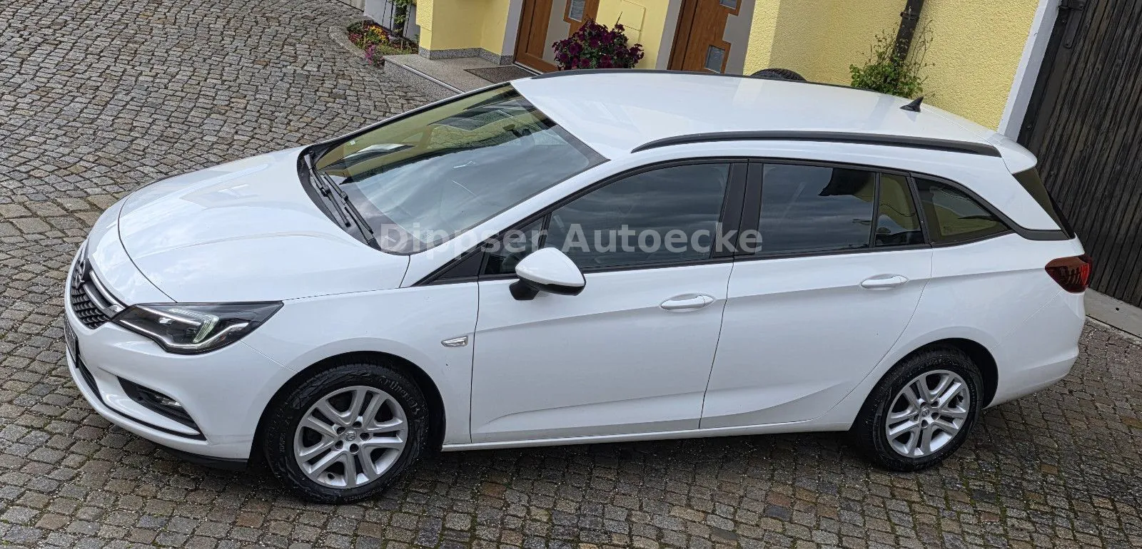 Fahrzeugabbildung Opel Astra K Sports Tourer 