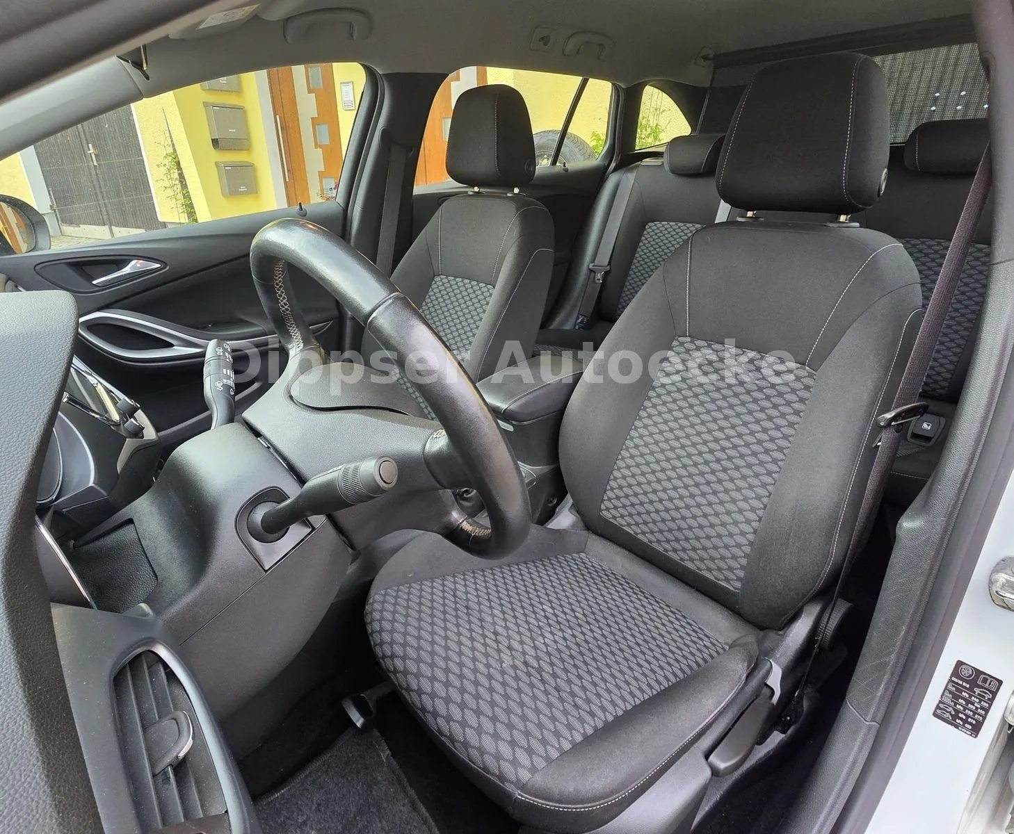 Fahrzeugabbildung Opel Astra K Sports Tourer 
