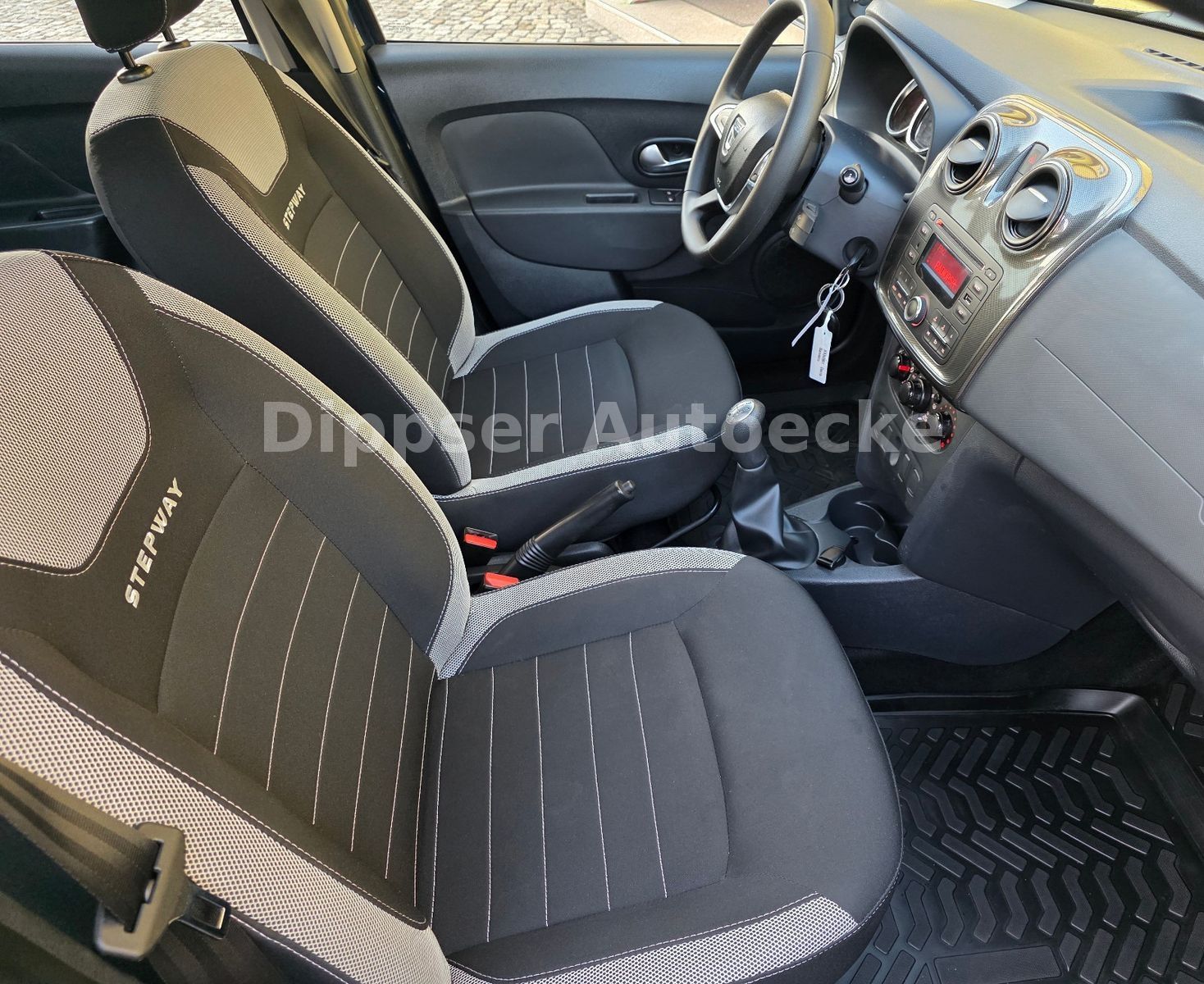 Fahrzeugabbildung Dacia Sandero II Stepway