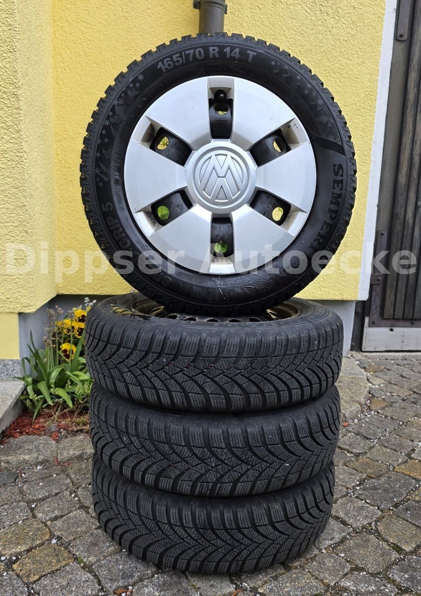 Fahrzeugabbildung Volkswagen up!_Klima_Schiebedach_Alufelgen_Winterräder..