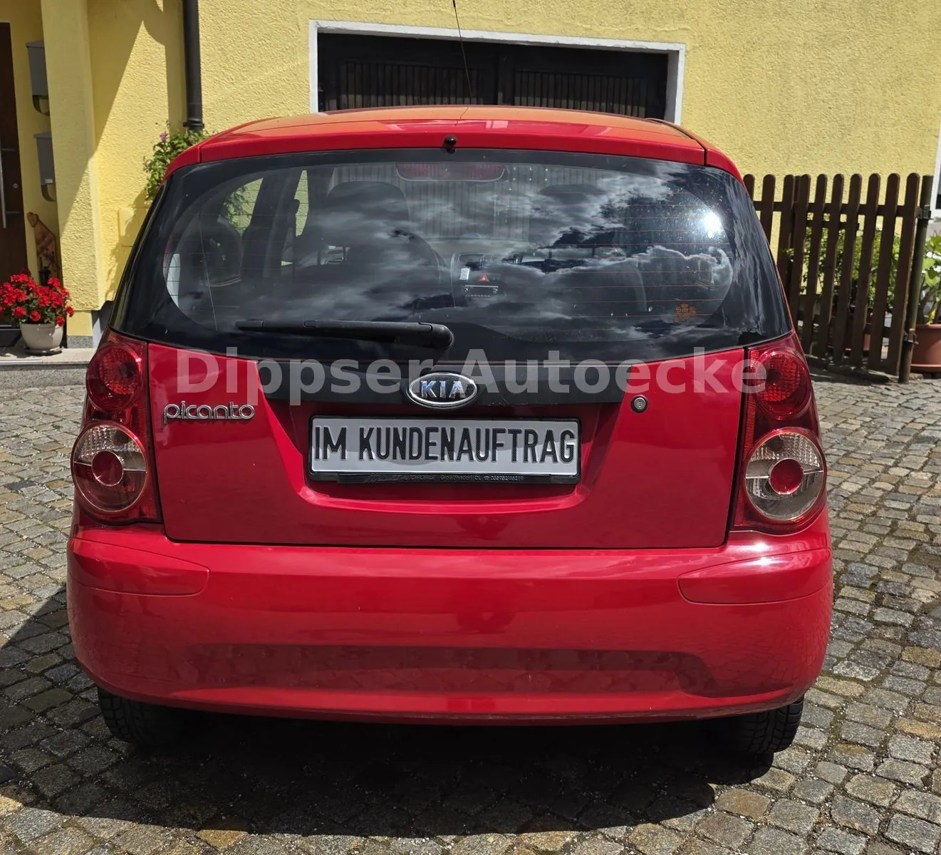 Fahrzeugabbildung Kia Picanto 1.1 Start_el. FH_8 fach ber_OHNE KLIMA!