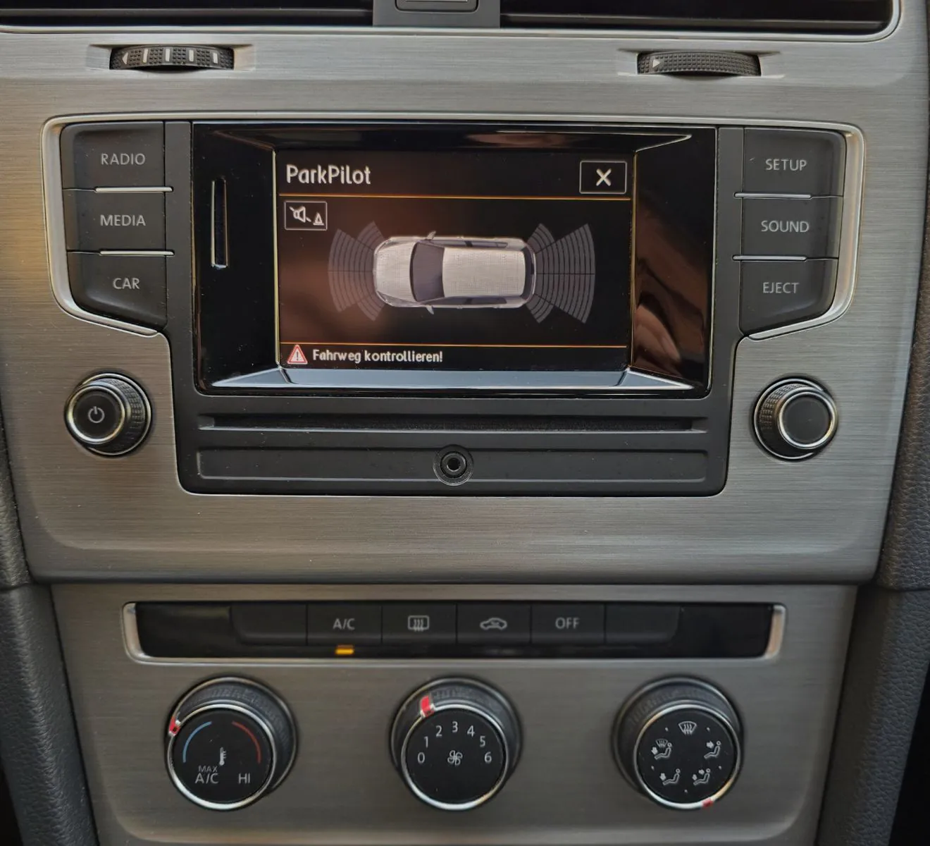 Fahrzeugabbildung Volkswagen Golf VII Lim.