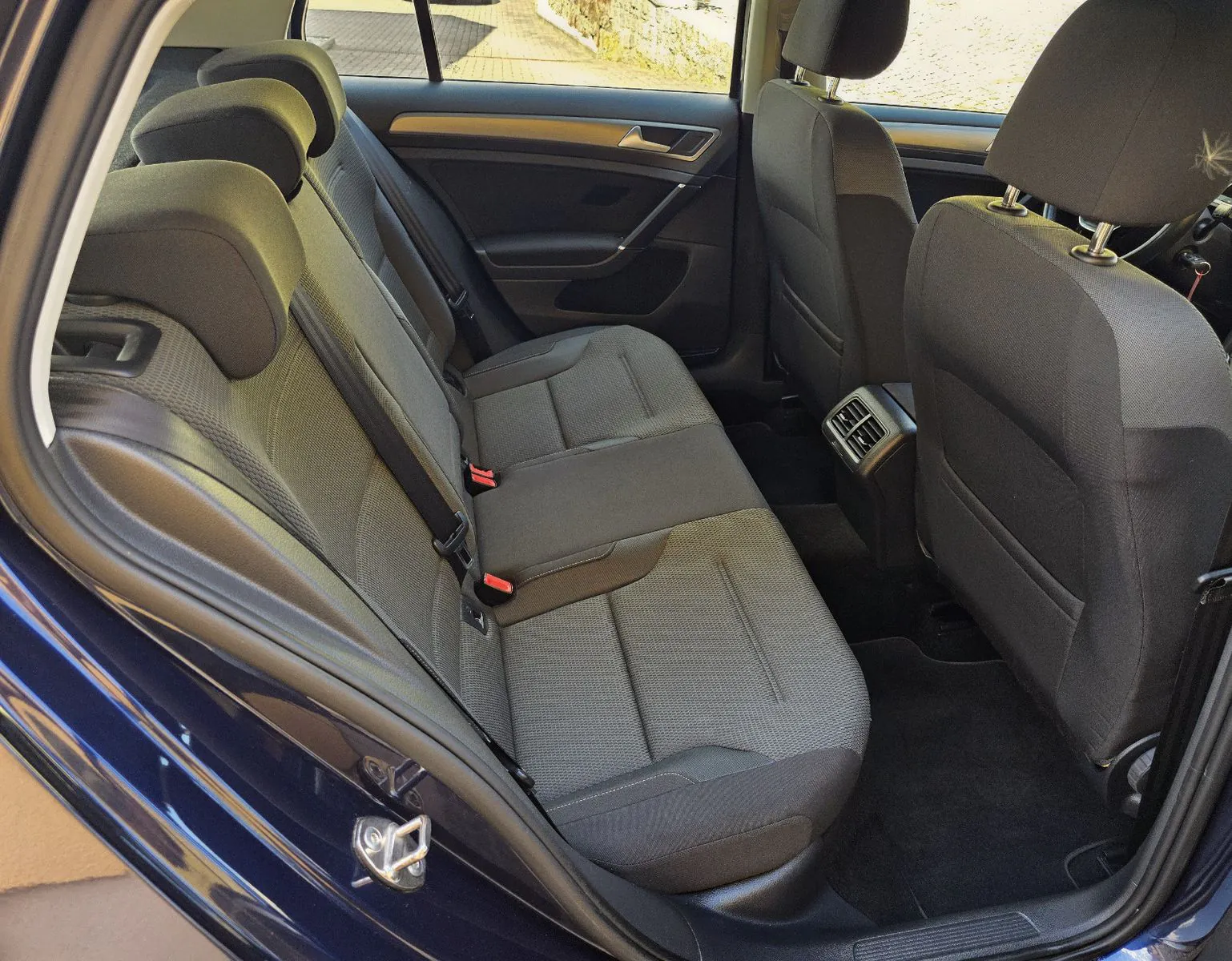 Fahrzeugabbildung Volkswagen Golf VII Lim.