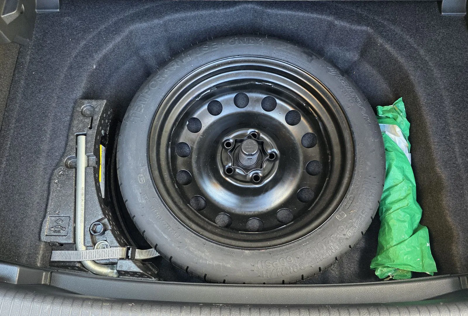 Fahrzeugabbildung Volkswagen Golf VII Lim.