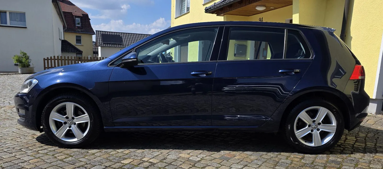 Fahrzeugabbildung Volkswagen Golf VII Lim. 