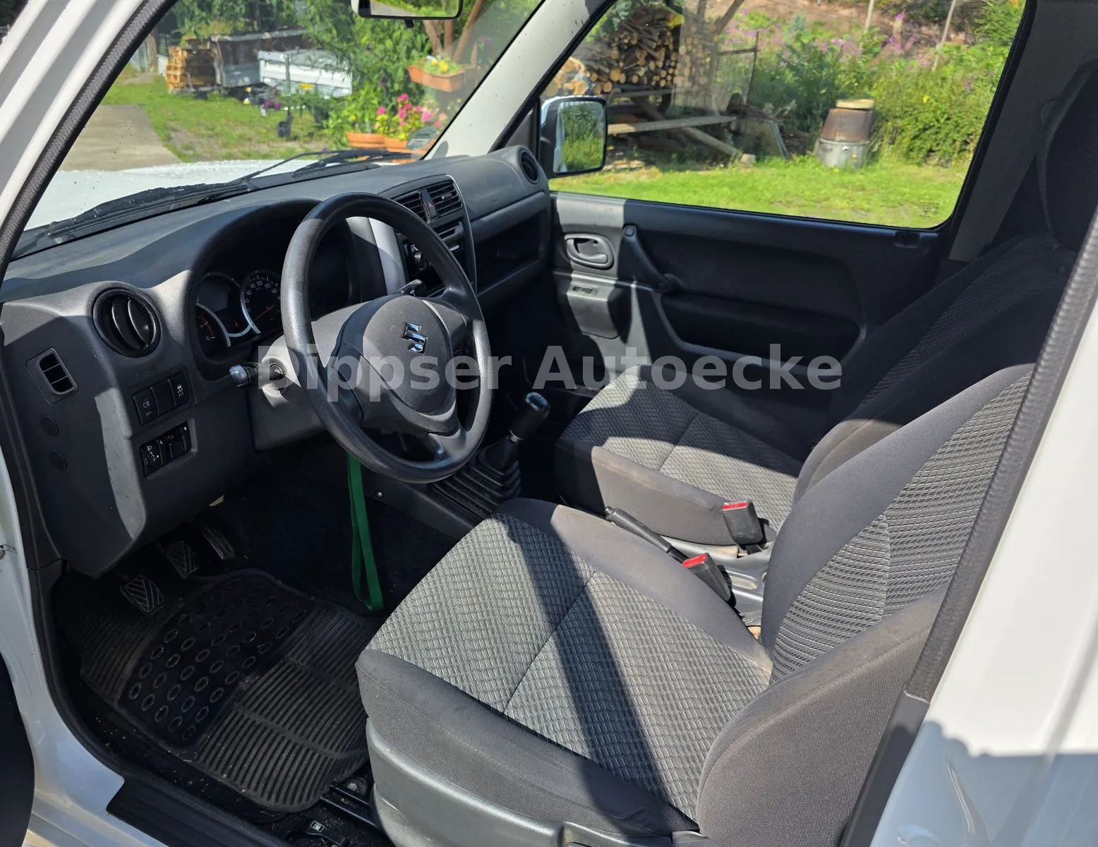 Fahrzeugabbildung Suzuki Jimny 