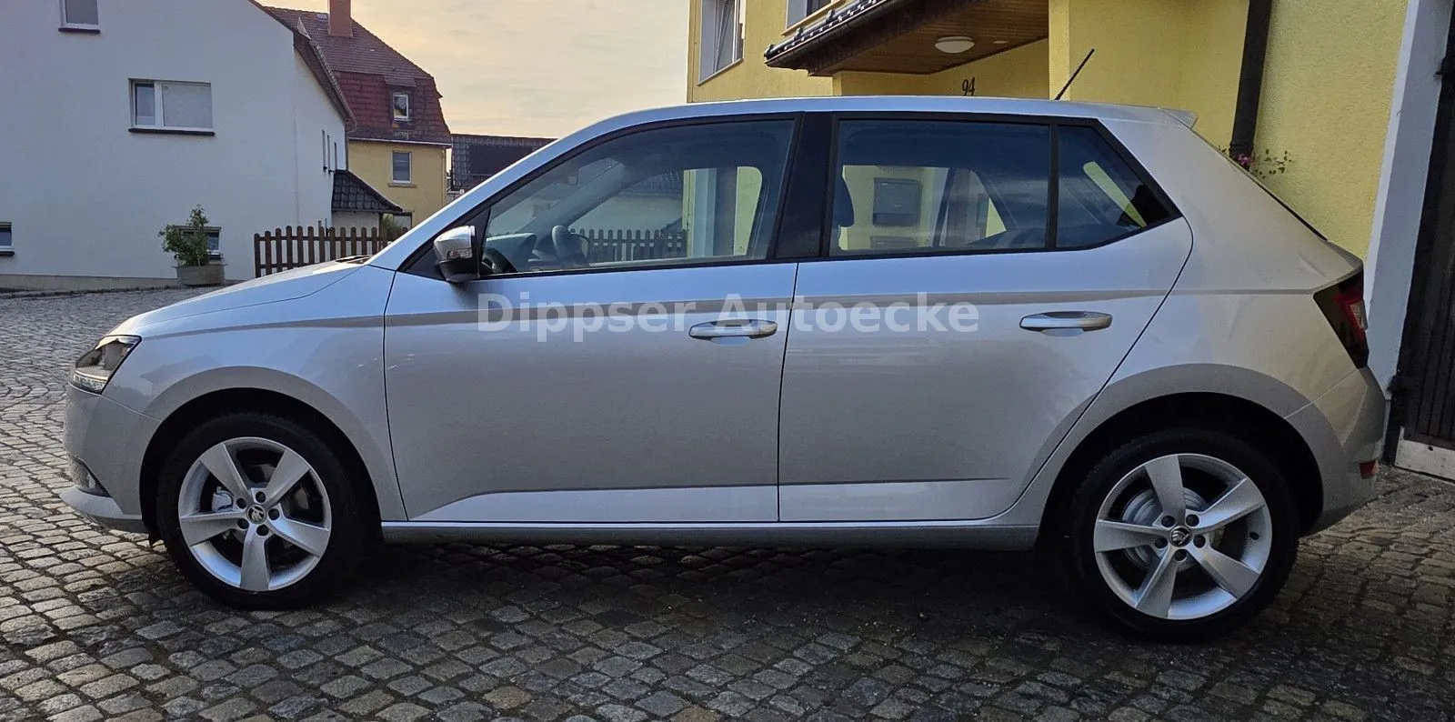 Fahrzeugabbildung SKODA Fabia Cool Plus_Klima_Sitzh_Parkp_Alufelgen...